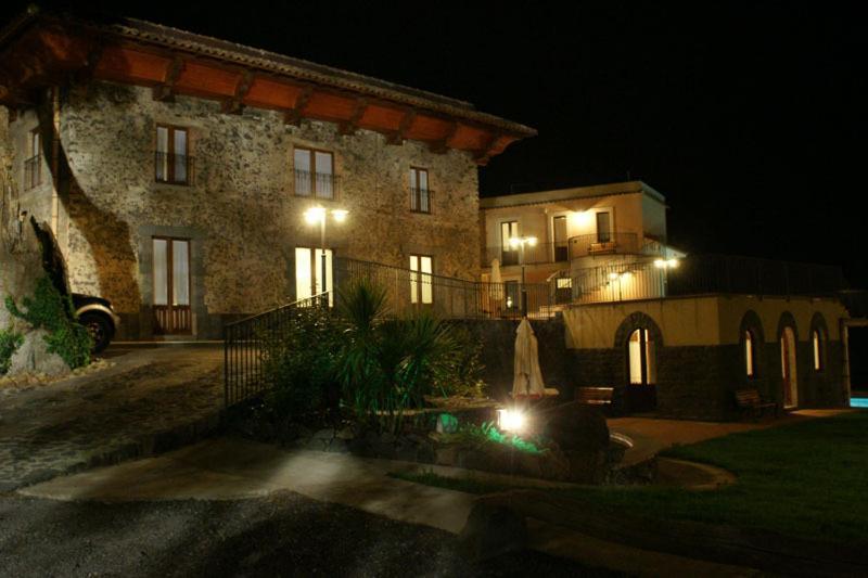 Antico Borgo Petralia Guest House Zafferana Etnea Ngoại thất bức ảnh