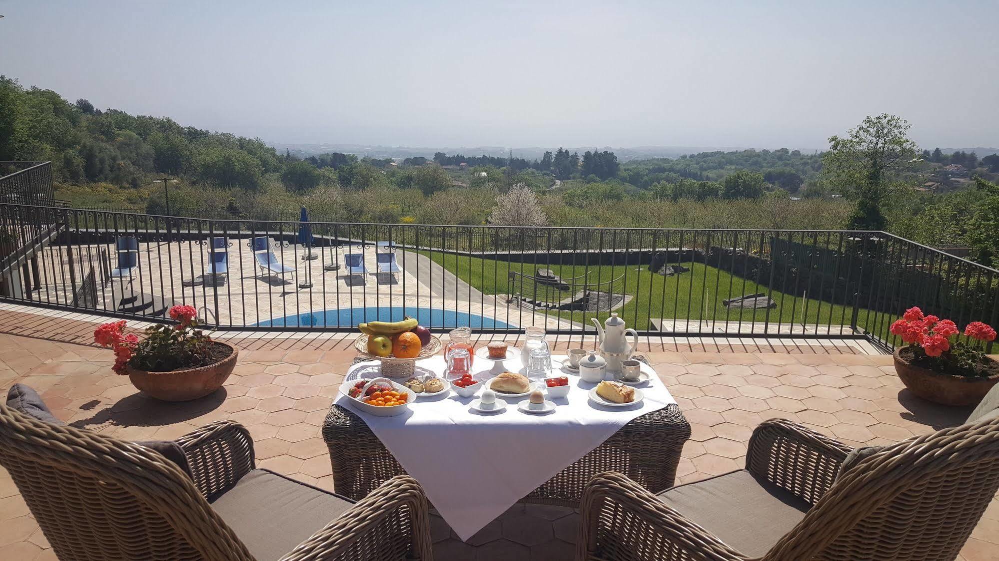Antico Borgo Petralia Guest House Zafferana Etnea Ngoại thất bức ảnh