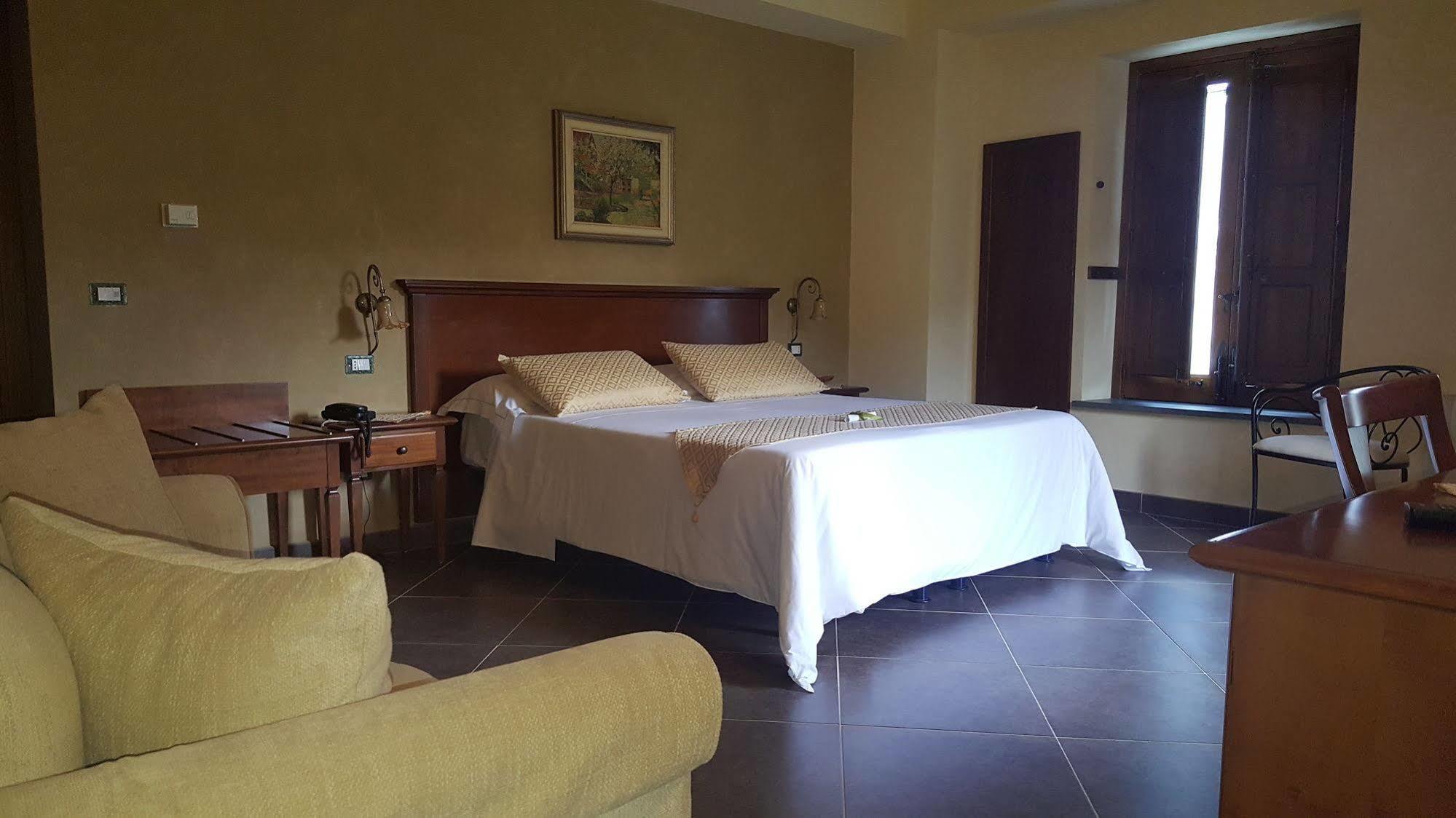 Antico Borgo Petralia Guest House Zafferana Etnea Ngoại thất bức ảnh
