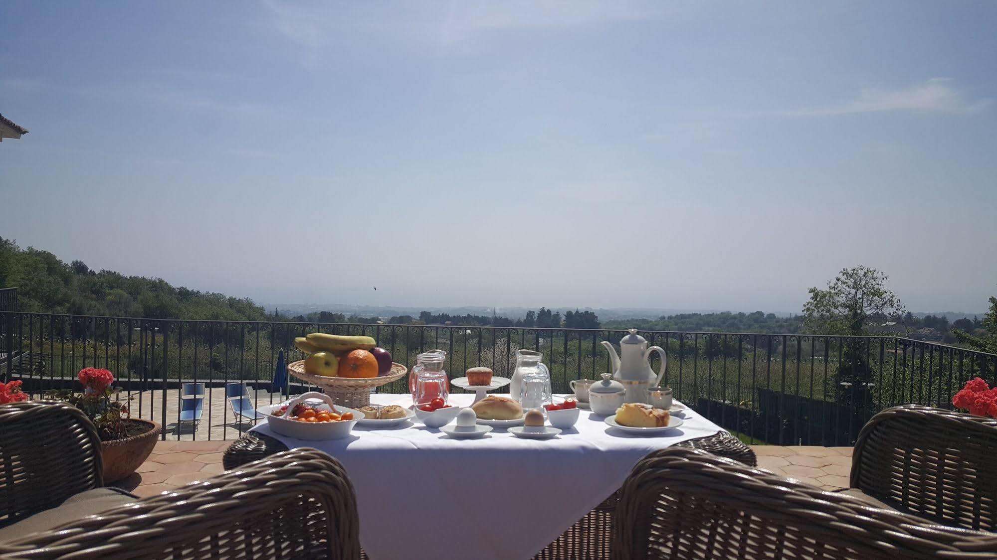 Antico Borgo Petralia Guest House Zafferana Etnea Ngoại thất bức ảnh