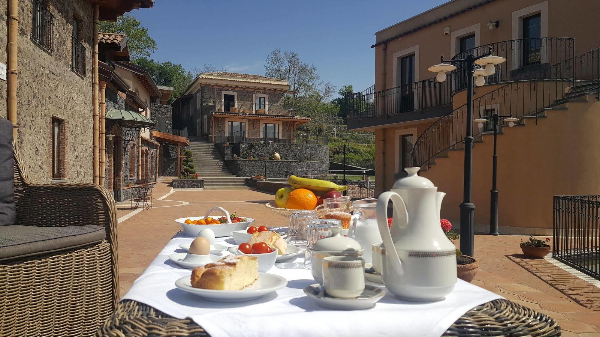 Antico Borgo Petralia Guest House Zafferana Etnea Ngoại thất bức ảnh