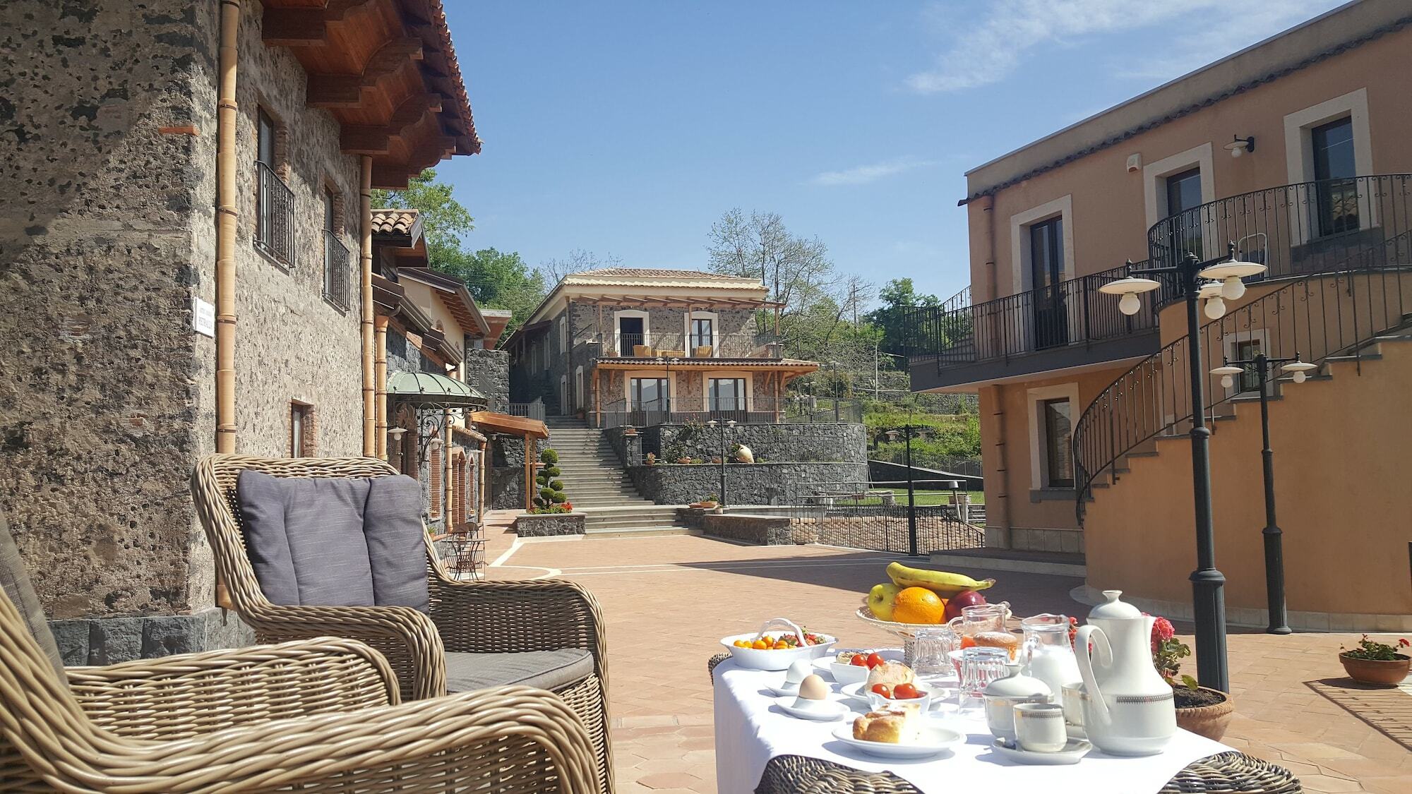 Antico Borgo Petralia Guest House Zafferana Etnea Ngoại thất bức ảnh